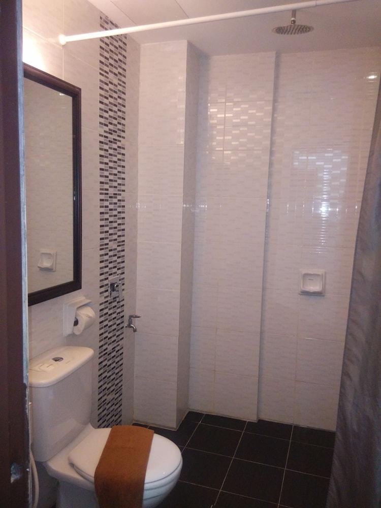 קמפונג טלוק ניפה Mny Hotel & Resort מראה חיצוני תמונה
